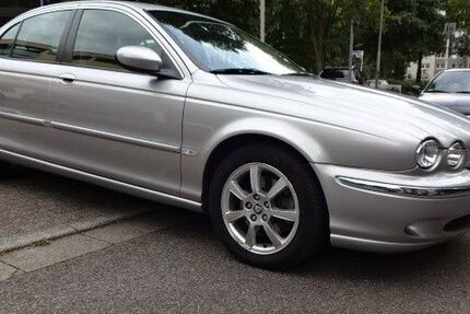 Jaguar X-Type