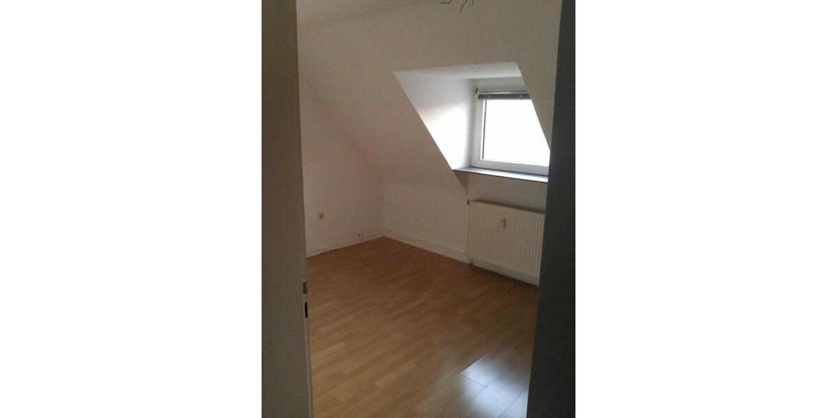 Dachgeschoßwohnung Witten - 4 Zimmer, 62 m&sup2;, 400&euro; | Angebot:25613716