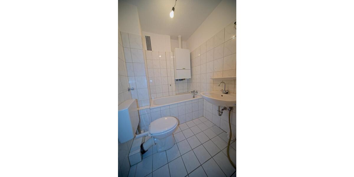 schöne 3 Zimmer DG Wohnung mit 50qm, renoviert 3 zimmer