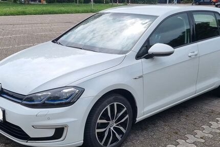 VW Golf 53.000 km 13.499 &euro; Datteln 45711