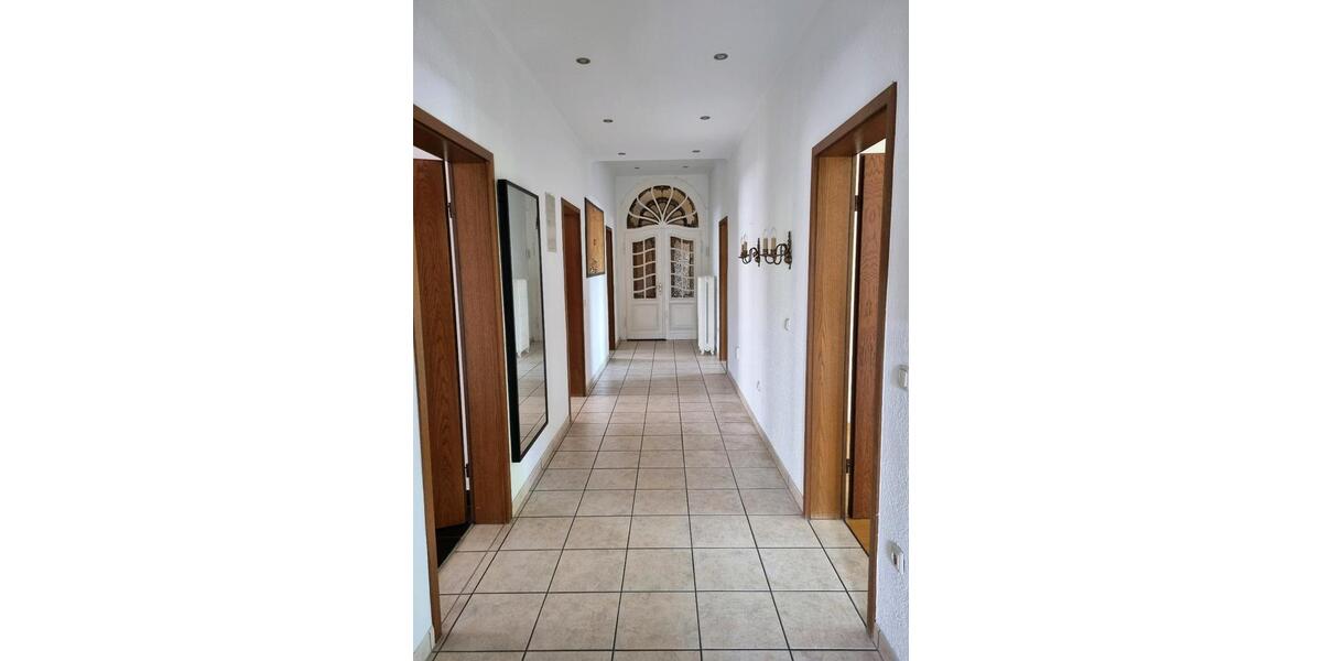 Etagenwohnung Wuppertal Gemarkung Elberfeld - 5 Zimmer, 164 m&sup2;, 1.300&euro; | Angebot:26168973