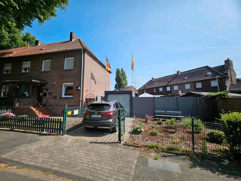 Reihenendhaus in Duisburg Wehofen.