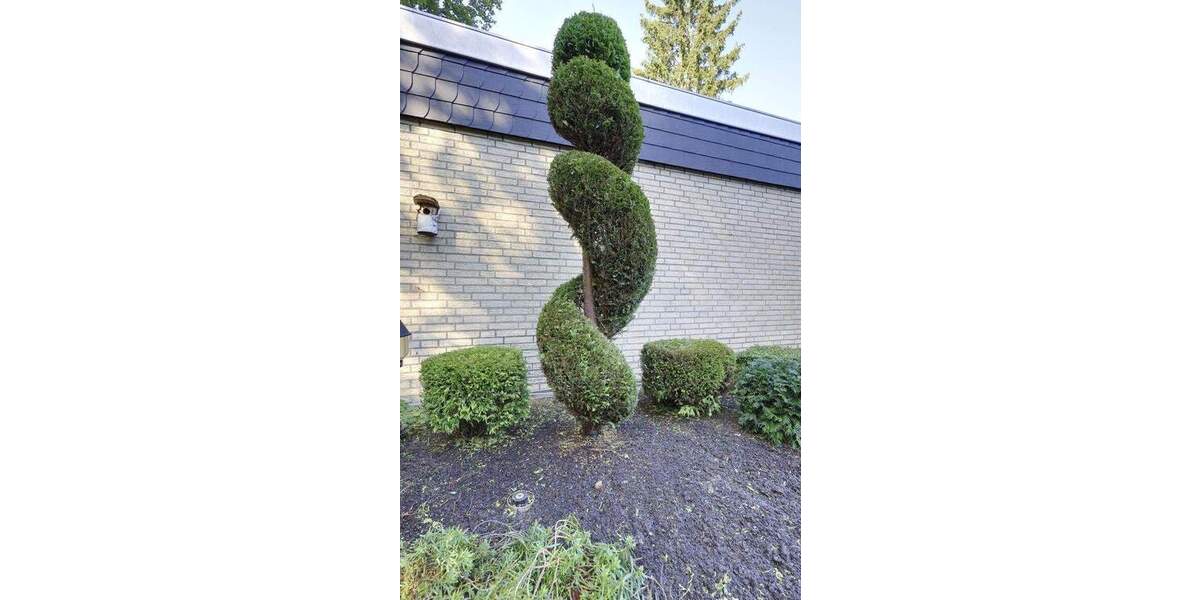 Bungalow Duisburg Alt-Homberg - 7 Zimmer, 190 m&sup2;, 599.000&euro; | Angebot:24788471