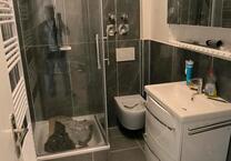 Moderne drei Zimmer Wohnung
