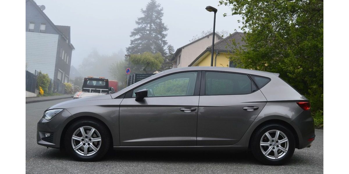 Seat Leon 65.000 km 13.400 &euro; Wuppertal 42279