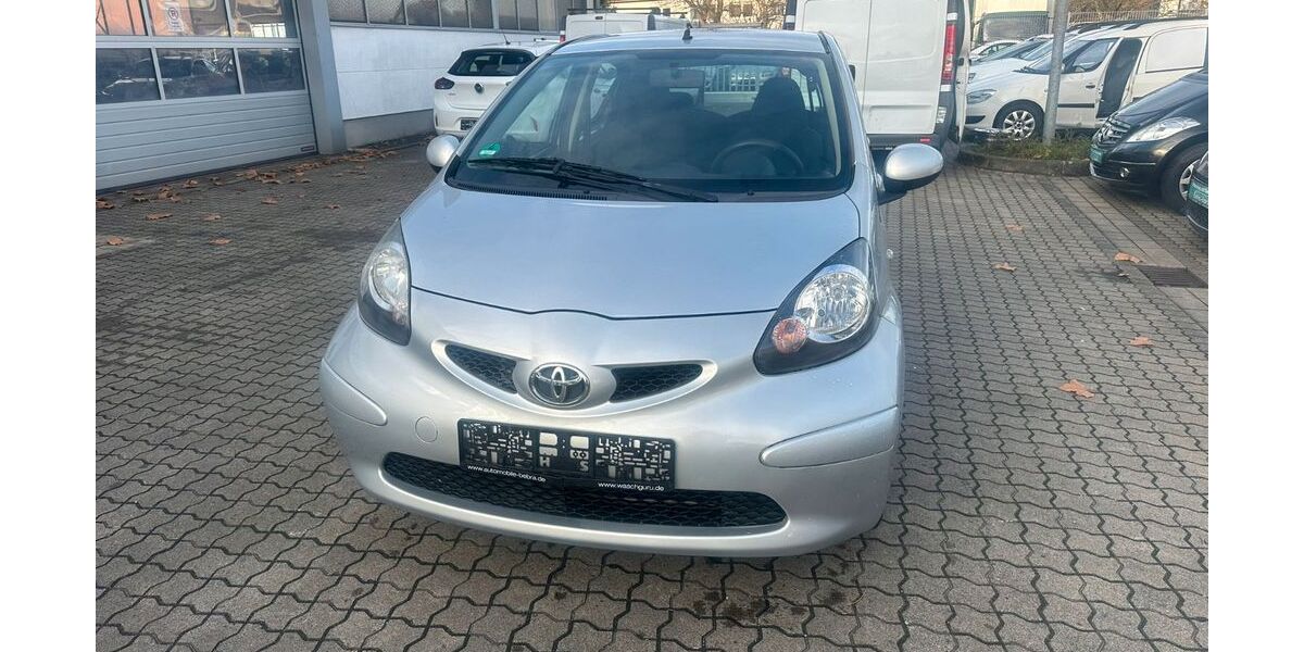 Toyota Aygo (X) 119.000 km 3.199 &euro; Bochum 44866