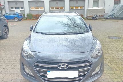 Hyundai i30 98.000 km 13.200 &euro; Recklinghausen 45663