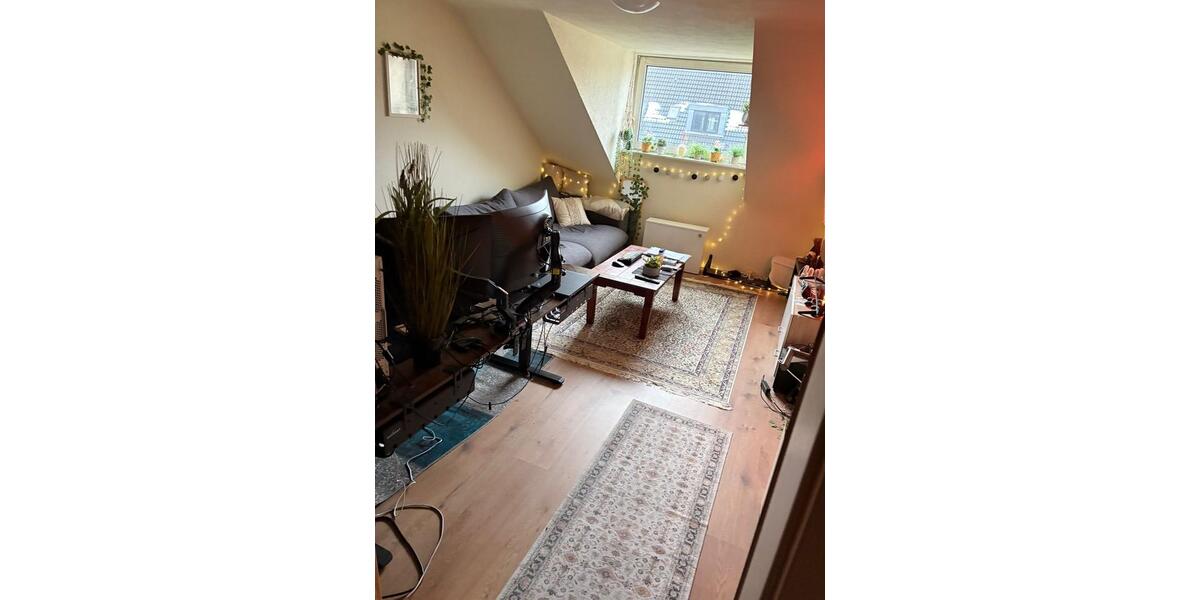 Dachgeschoßwohnung Oberhausen Biefang - 3 Zimmer, 51 m&sup2;, 480&euro; | Angebot:24443286