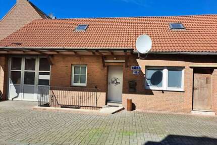 Büro in Duisburg 270.000 € 169.68 m²