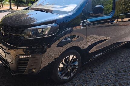 Opel Vivaro 37.000 km 19.900 &euro; Bochum 44789