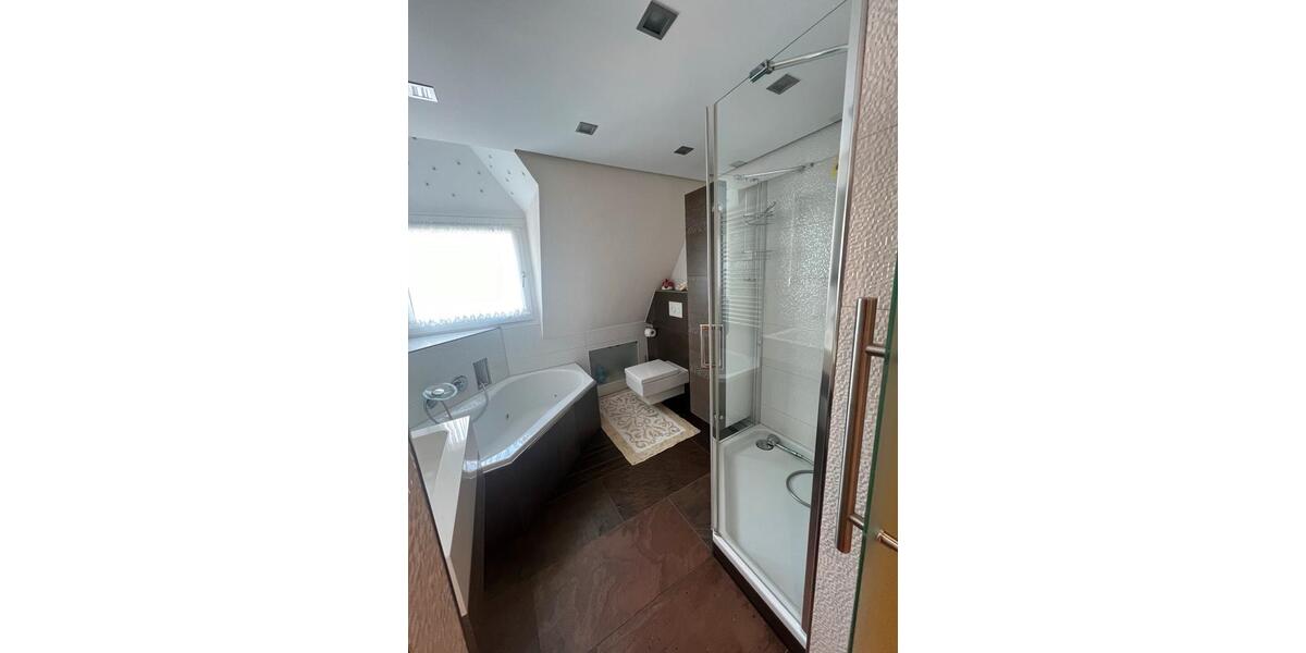 Schönes freistehendes Haus mit vielen verschiedenen Möglichkeiten 13 zimmer