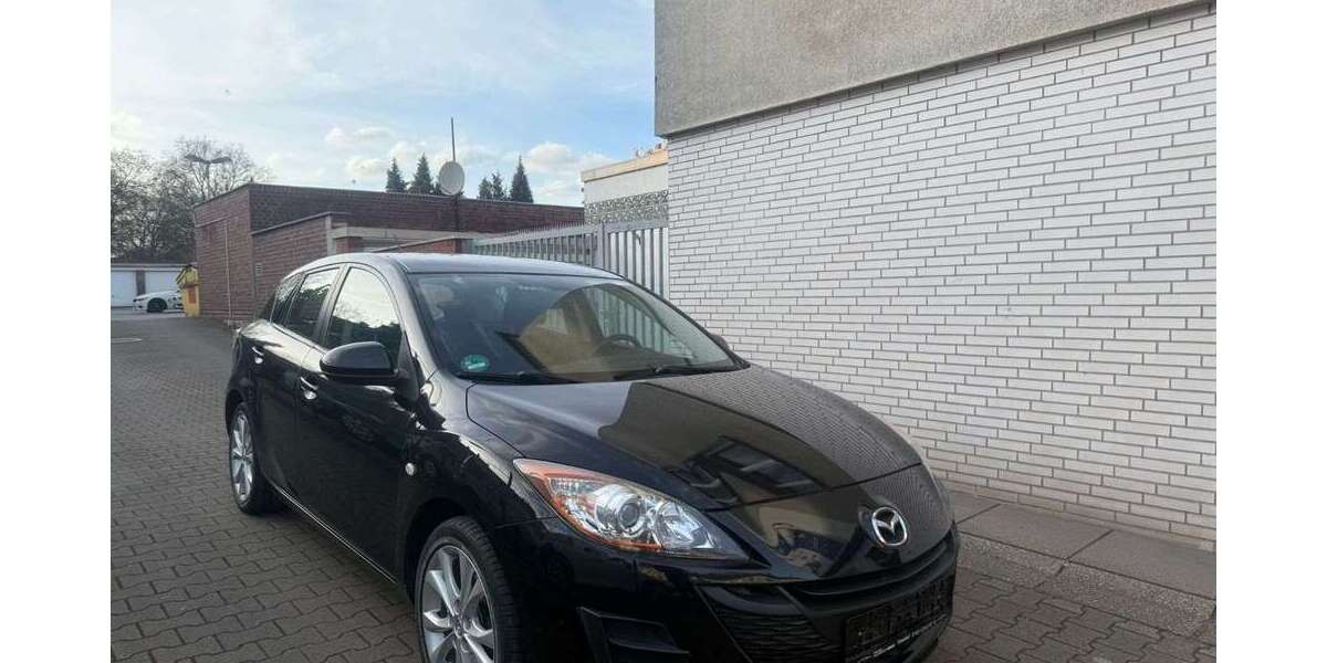Mazda 3 84.000 km 6.800 &euro; Essen 45143