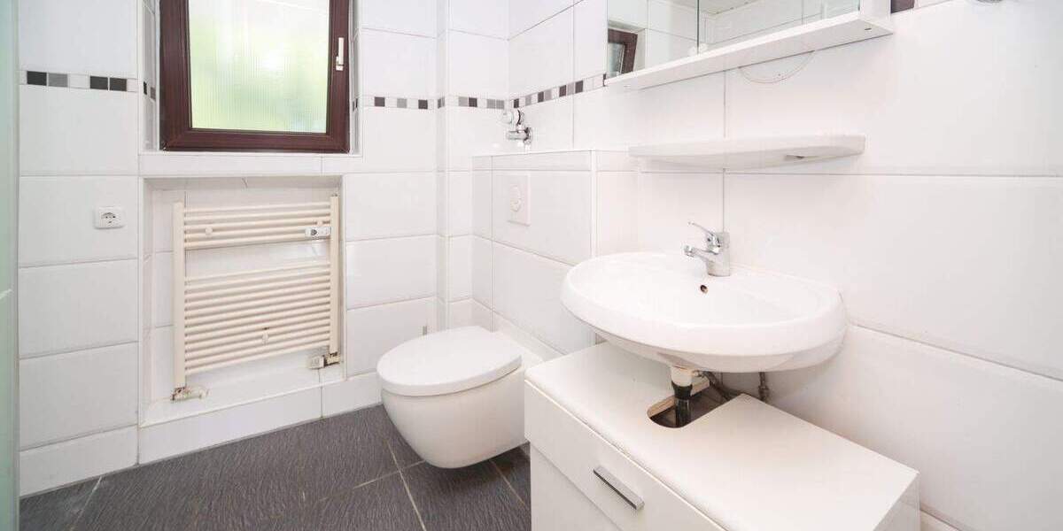 Etagenwohnung Wuppertal Barmen - 5 Zimmer, 87 m&sup2;, 150.000&euro; | Angebot:25427570