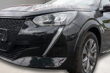 Peugeot 208 35.411 km 16.940 &euro; Gelsenkirchen 45881