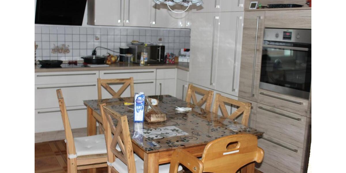 Doppelhaushälfte 170 m2 6.5 zimmer