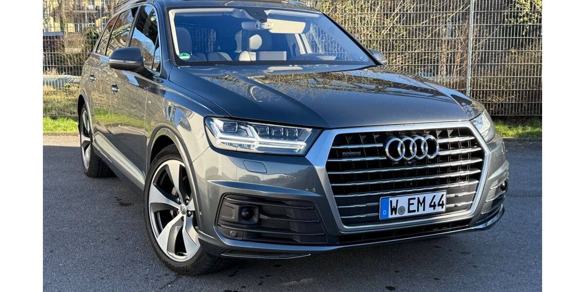 Audi Q7 220.000 km 26.499 &euro; Wuppertal 42117