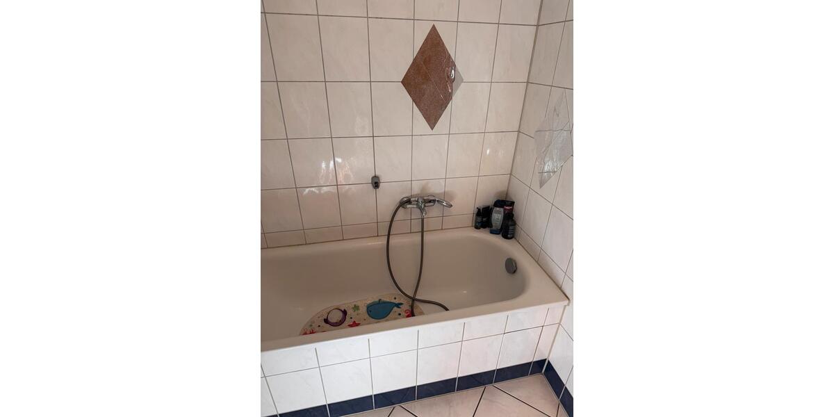 Etagenwohnung Herne Wanne-Bickern - 3.5 Zimmer, 65 m&sup2;, 112.000&euro; | Angebot:27416022