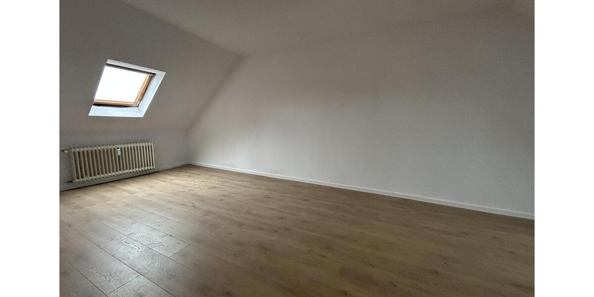 Dachgeschoßwohnung Gladbeck Brauck - 2 Zimmer, 65 m&sup2;, 485&euro; | Angebot:25102161