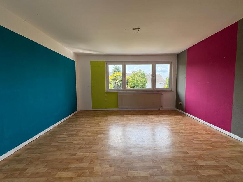Großzügiges Reihenmittelhaus mit sonnigen Garten und eigener Garage