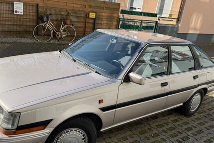 Toyota Carina II