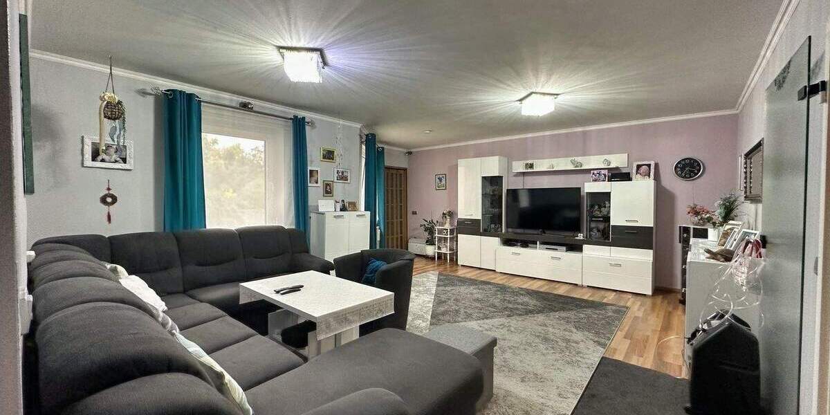 renovierte 3 Zimmer Wohnung, vollmöbliert 3 zimmer