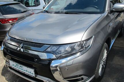 Mitsubishi Plug-in Hybrid Outlander 52.600 km 25.990 € Dortmund 44379
