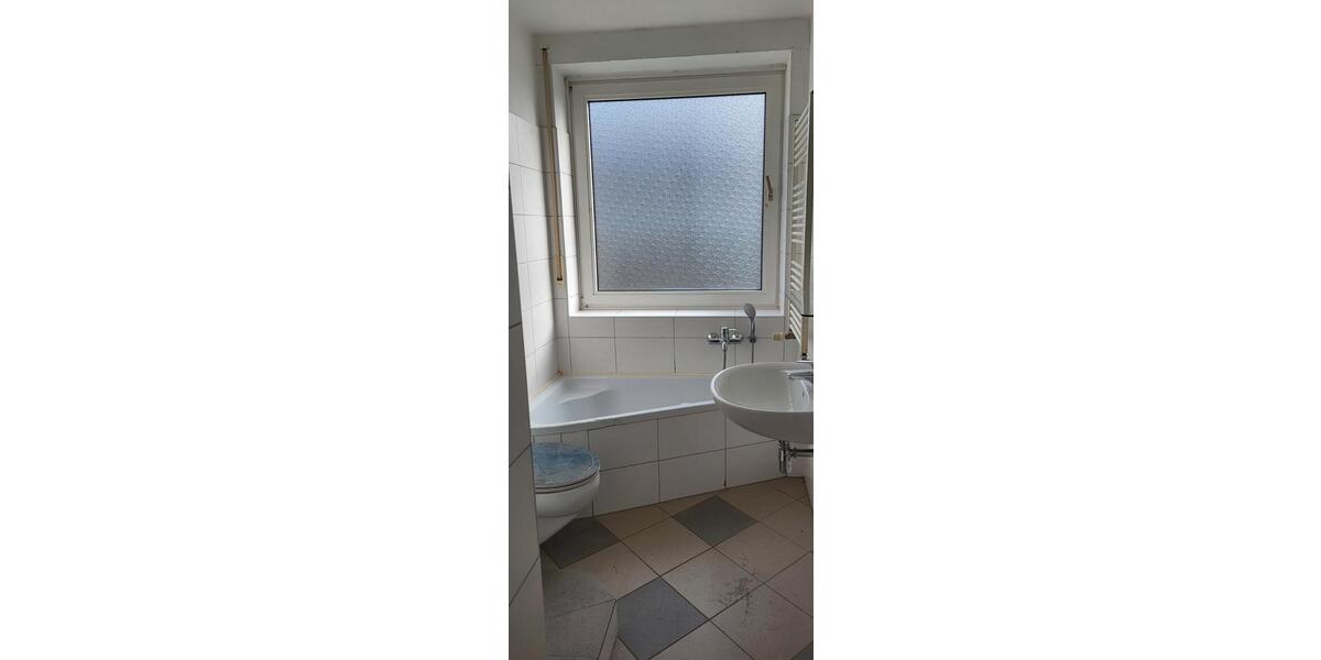 Erdgeschoßwohnung Ratingen Hösel - 3 Zimmer, 83 m&sup2;, 175.000&euro; | Angebot:26134580