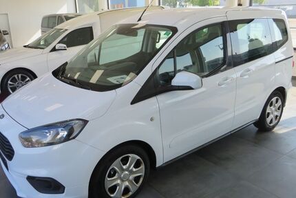 Ford Tourneo Courier 191.682 km 7.250 € Essen 45329