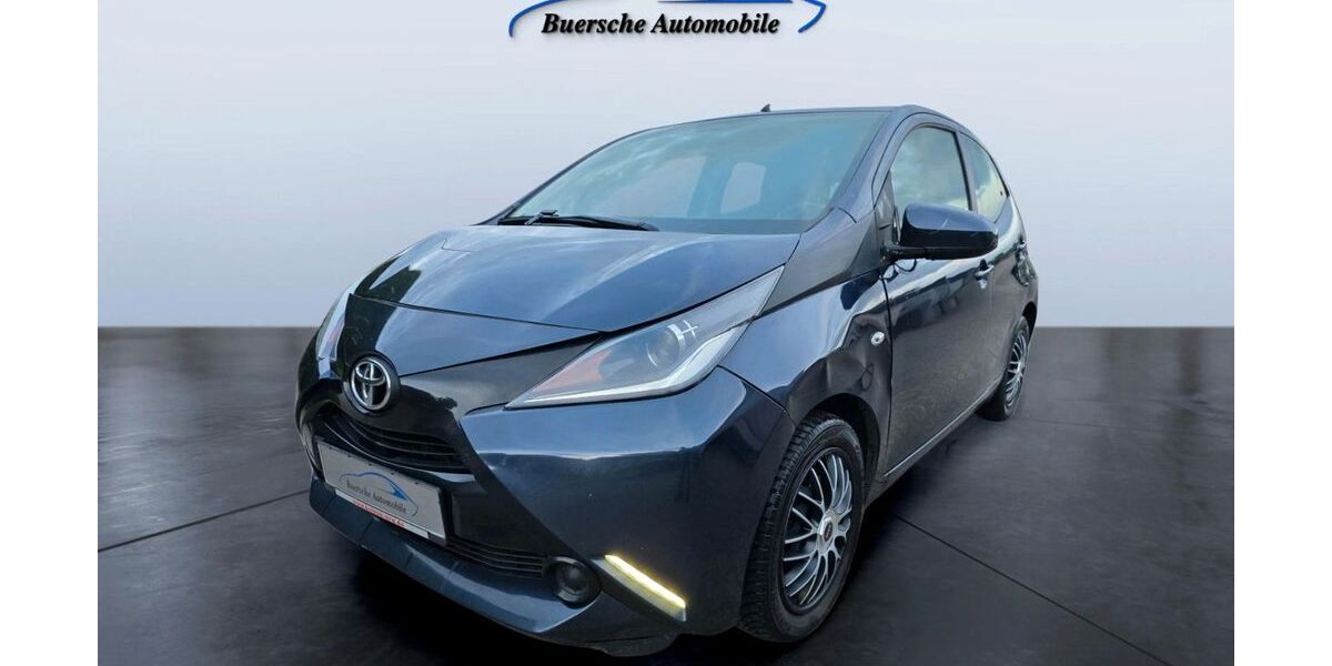 Toyota Aygo (X) 153.100 km 6.800 &euro; Gelsenkirchen 45897