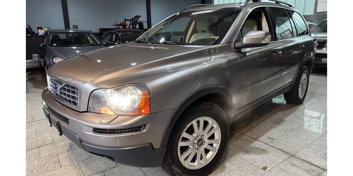 Volvo XC90 190.000 km 8.990 € Duisburg 47059