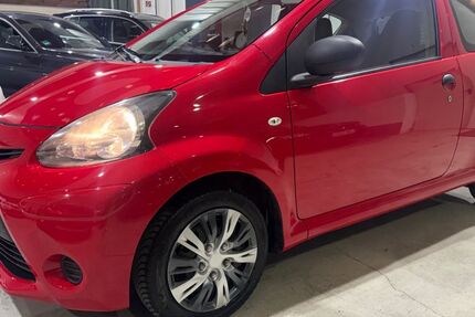Toyota Aygo (X) 72.000 km 4.500 &euro; Voerde 46562