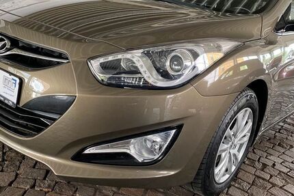 Hyundai i40 98.960 km 8.350 € Gelsenkirchen 45888