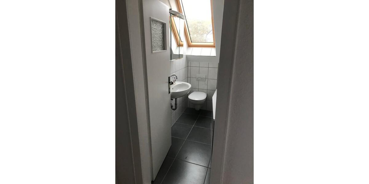 Dachgeschoßwohnung Oberhausen Biefang - 3.5 Zimmer, 65 m&sup2;, 740&euro; | Angebot:25404156