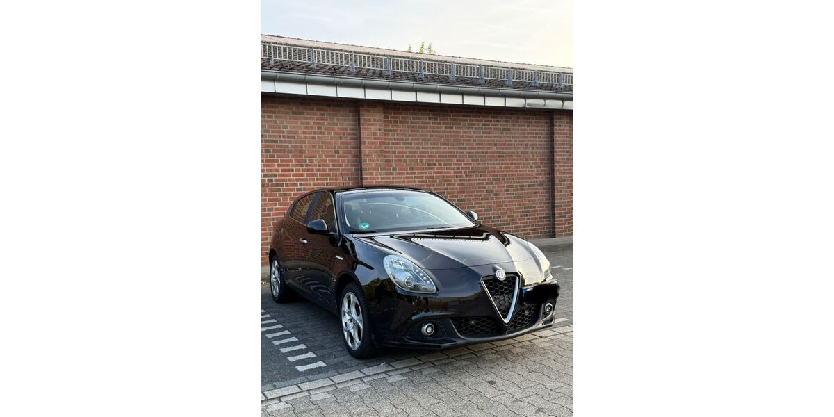 Alfa Romeo Giulietta 143.800 km 9.890 &euro; Oberhausen 46149