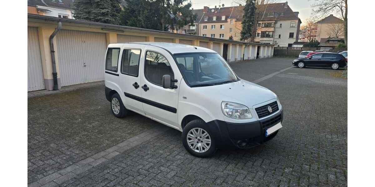 Fiat Doblo 203.250 km 2.950 &euro; Duisburg 47228