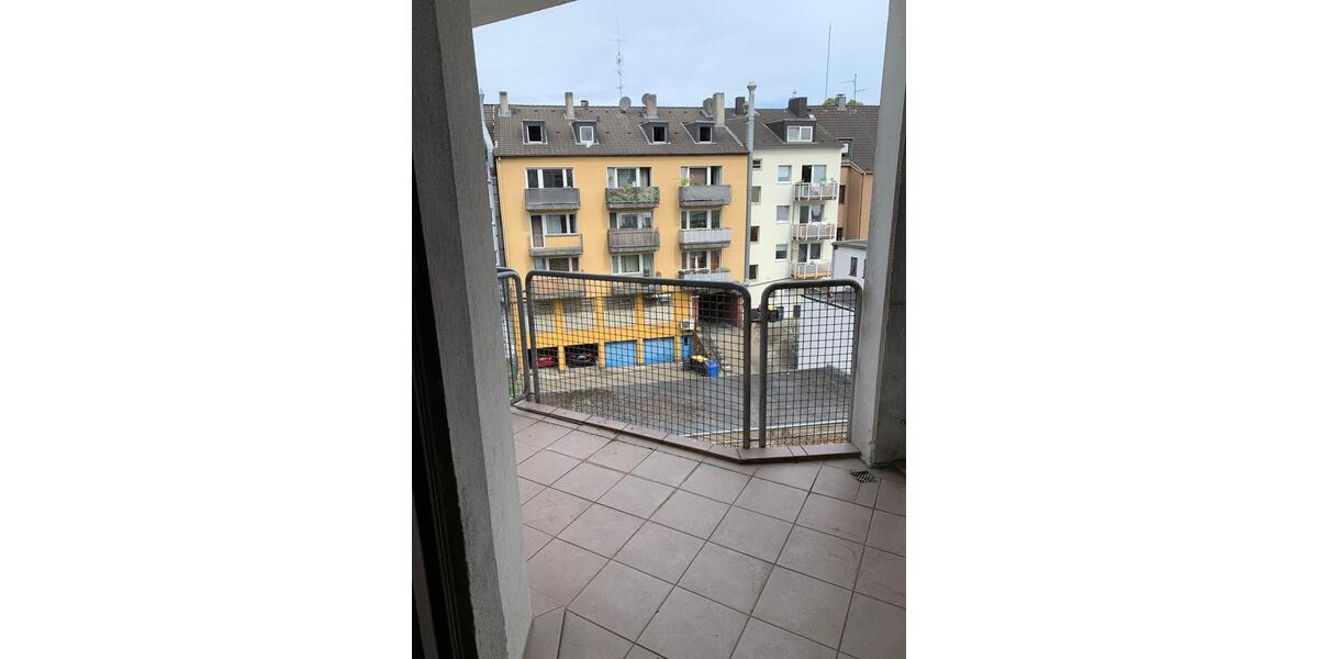 Etagenwohnung Essen Stadtbezirk II - 2.5 Zimmer, 70 m&sup2;, 950&euro; | Angebot:26206902