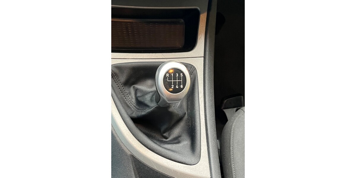 BMW 1er 193.000 km 3.299 € Wuppertal 42275