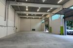 Lagerhalle in einer neuwertigen, kleinen Gewerbeimmobilie mit Glasfaseranschluss zimmer