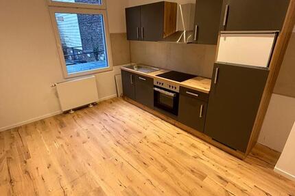 Wohnung Wuppertal Unterbarmen - 2 Zimmer, 76 m&sup2;, 819&euro; | Angebot:26236669