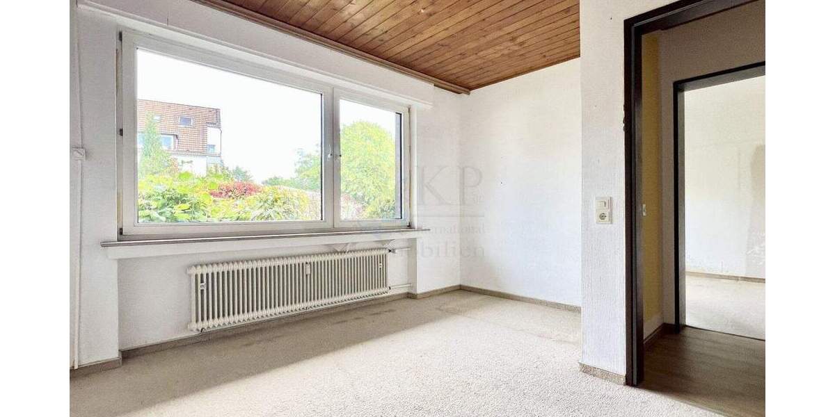 BURGALTENDORF: GROSSZUEGIGE ETW MIT 5 ZIMMERN, GARAGE, GARTEN UND UNTERGESCHOSS 5 zimmer