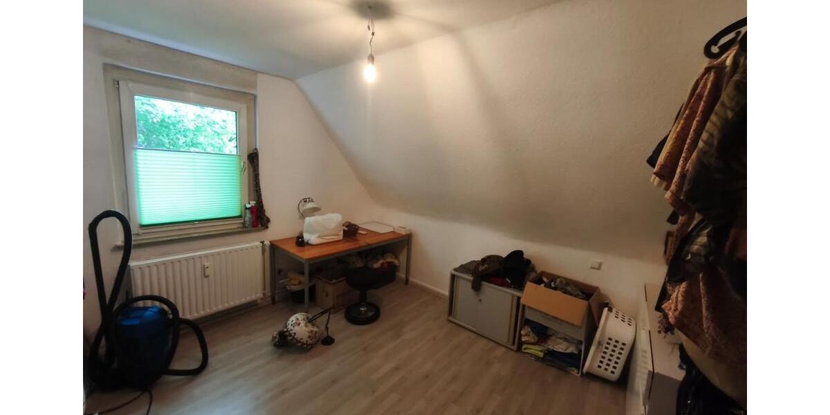 Dachgeschoßwohnung Gelsenkirchen Gelsenkirchen-Nord - 2.5 Zimmer, 50 m&sup2;, 289&euro; | Angebot:26516423