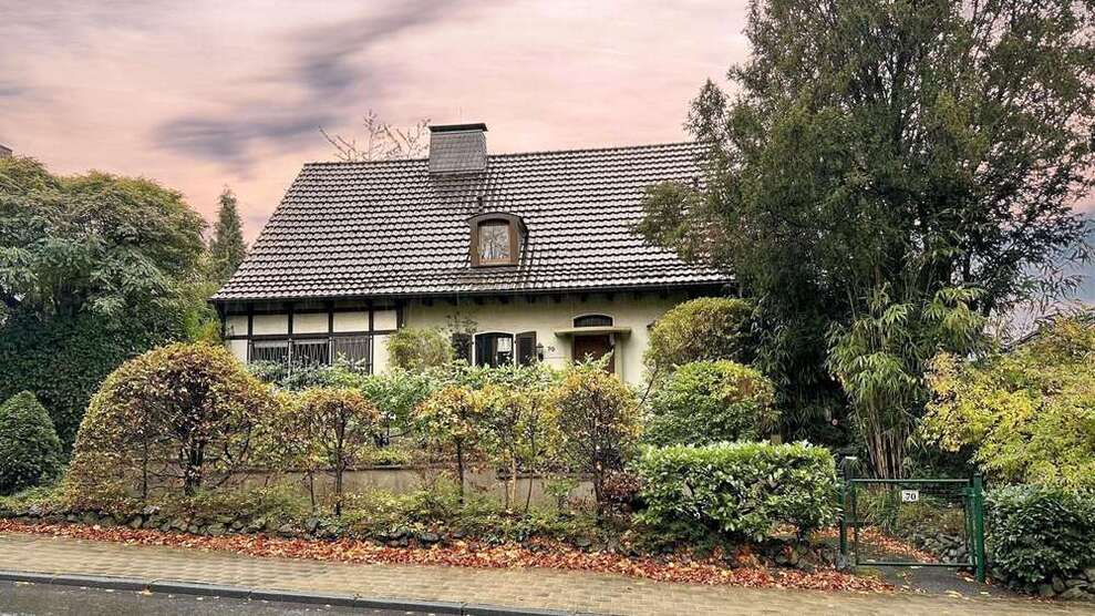 Haus zum Kaufen in Wuppertal 300.000 € 153 m² 7 zimmer