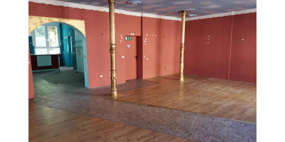 Gastrofläche in Nevigeser Altstadt Viertel zimmer