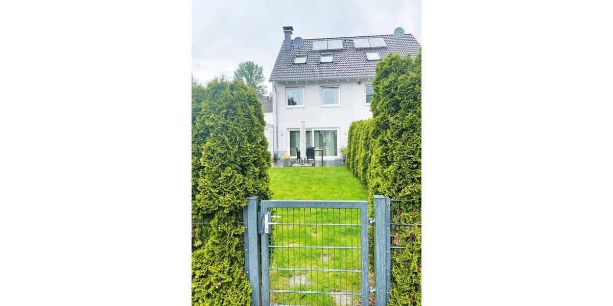 Doppelhaushälfte Essen Stadtbezirk V - 5 Zimmer, 133 m&sup2;, 2.150&euro; | Angebot:25422427