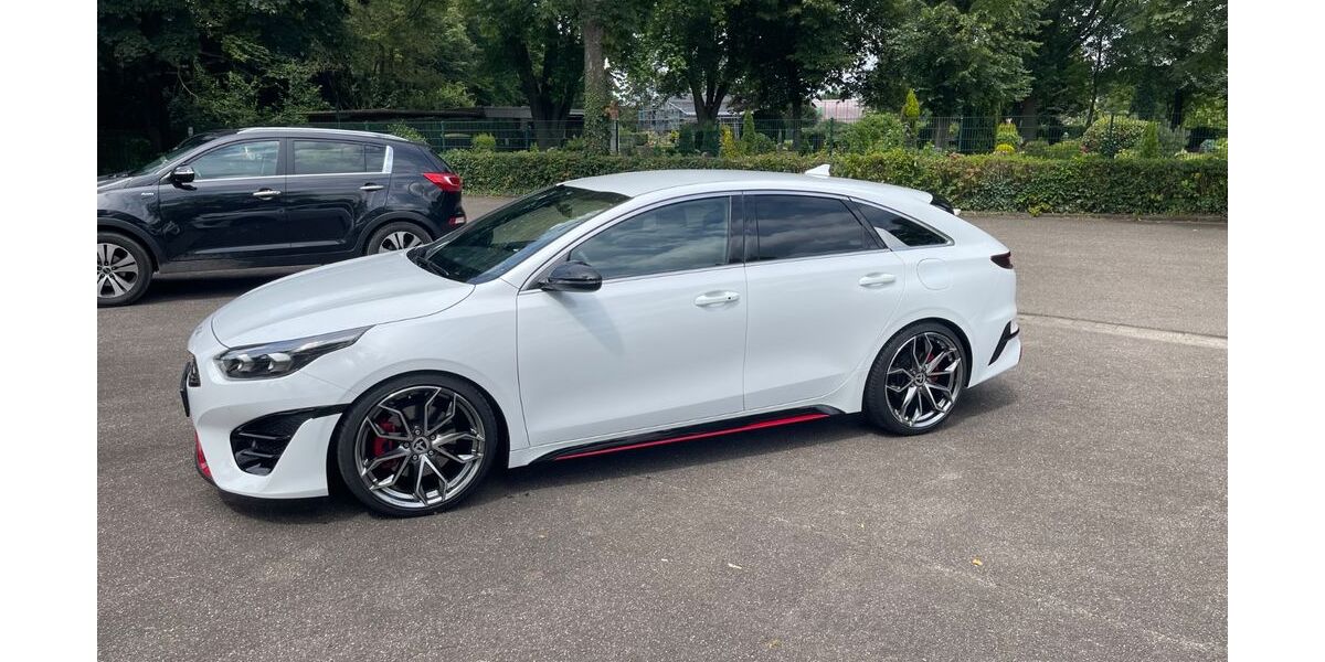 Kia pro ceed / ProCeed 23.000 km 28.499 &euro; Dinslaken 46537