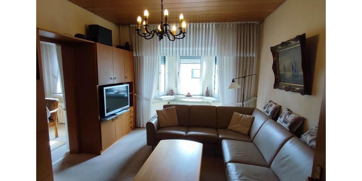 Reihenhaus Voerde (Niederrhein) - 7 Zimmer, 160 m&sup2;, 299.000&euro; | Angebot:27096180