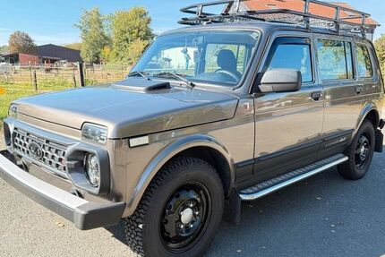 Lada Niva 28.000 km 15.900 € Hagen 58097