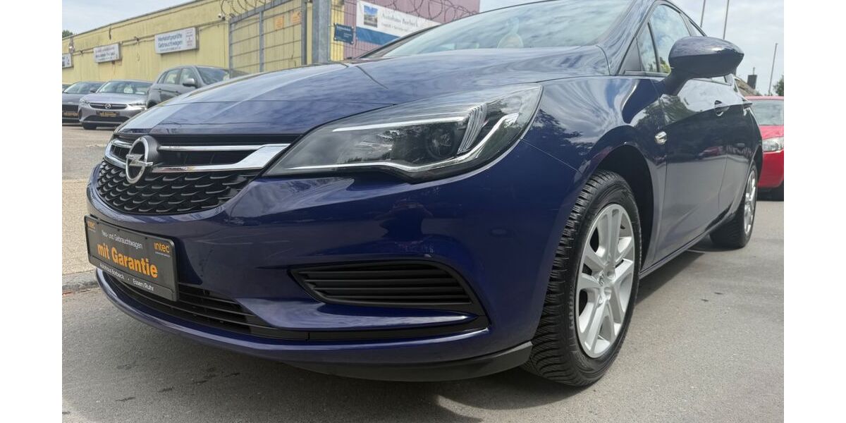 Opel Astra 13.854 km 10.690 &euro; Essen - Borbeck 45355