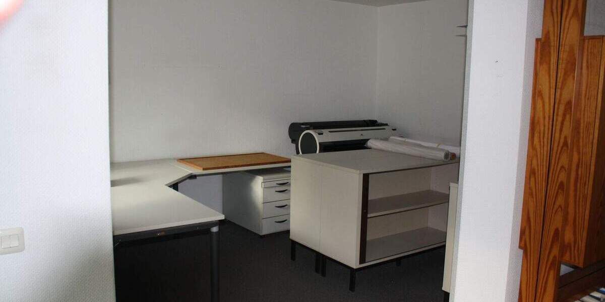 RESERVIERT! Büroräume in Herne-Sodingen mit Stellplätzen und Garage, eigenem Eingang 3 zimmer