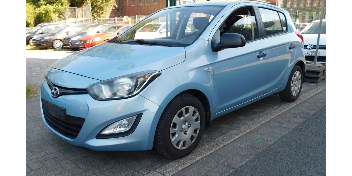 Hyundai i20 142.453 km 1.999 &euro; Mülheim 45473